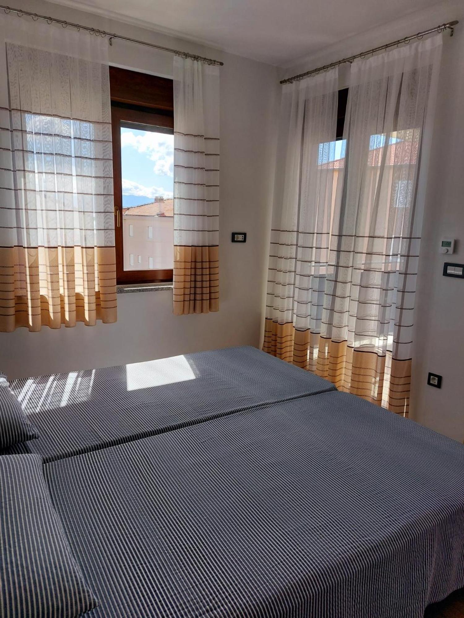 Apartmani Ivana Novi Novi Vinodolski Extérieur photo
