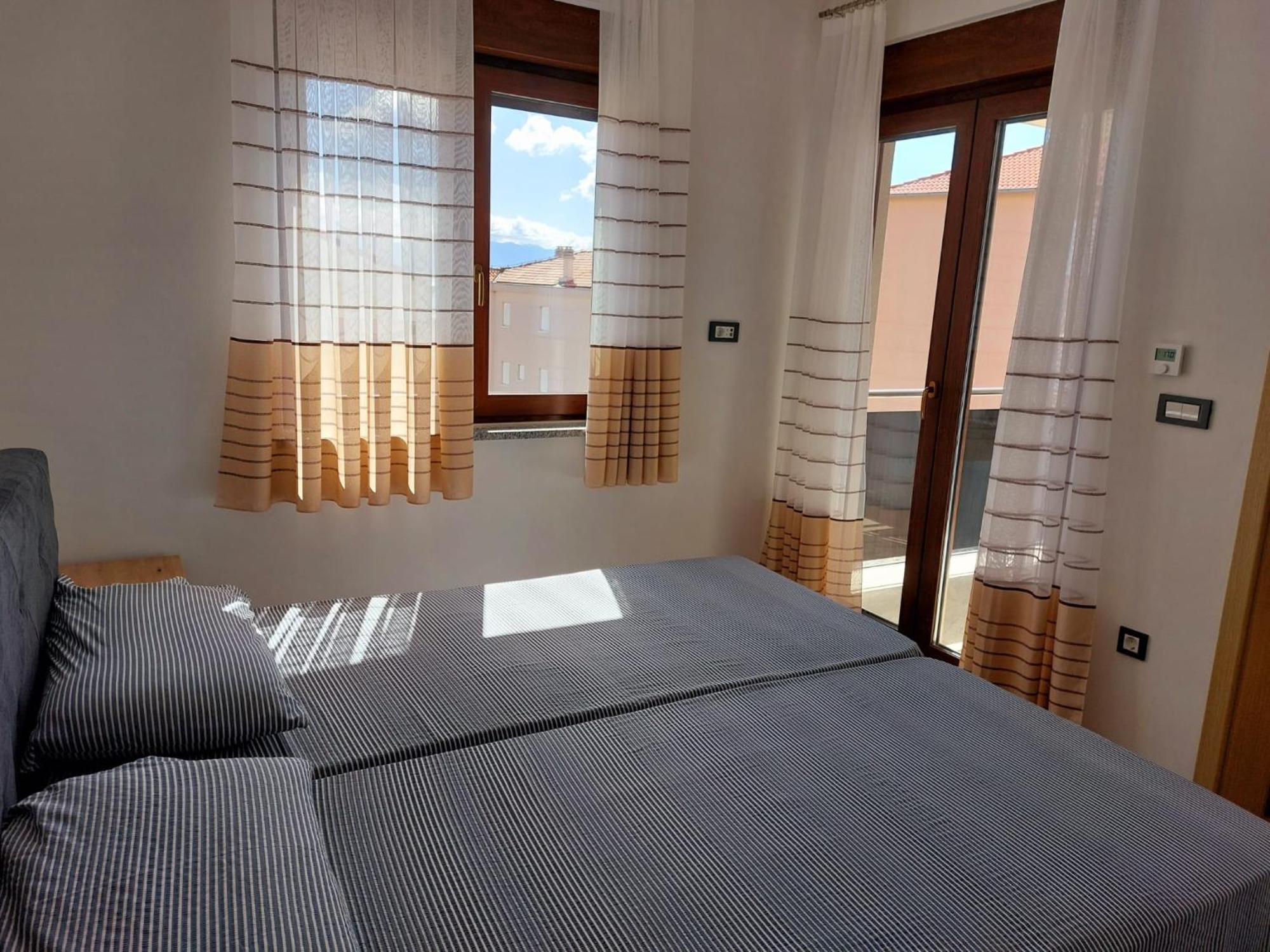 Apartmani Ivana Novi Novi Vinodolski Extérieur photo