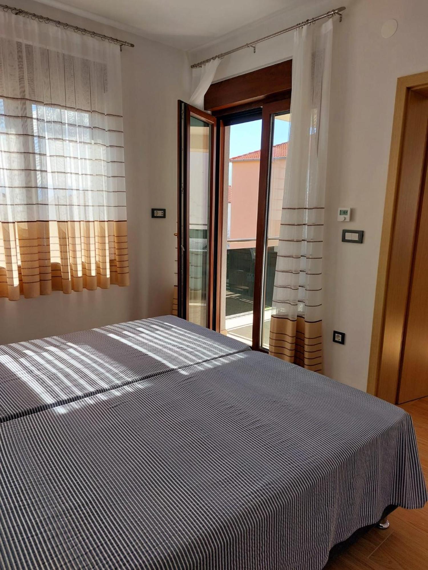 Apartmani Ivana Novi Novi Vinodolski Extérieur photo